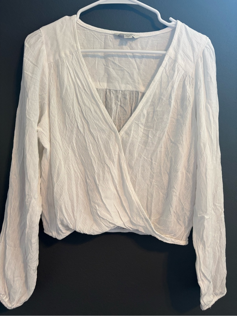American Eagle Outfitters Gauzy Crinkle Crop Blouse NWOT Size S